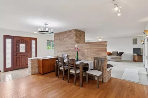 Dining - 1976 Luzern St, Seaside, CA 93955 photo 2 of 4