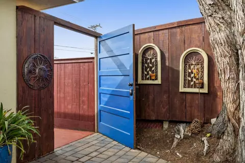 Exterior - 1976 Luzern St, Seaside, CA 93955 photo 5 of 12