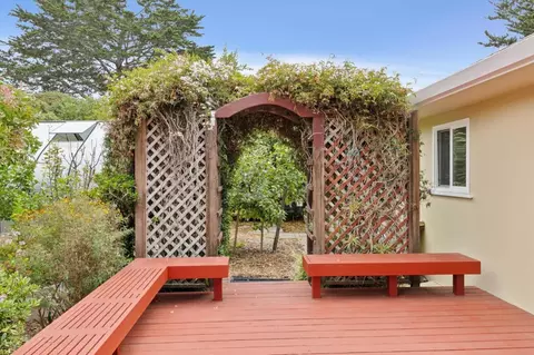 Exterior - 1976 Luzern St, Seaside, CA 93955 photo 10 of 12