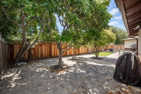 Exterior - 420 Pilgrim Dr, Capitola, CA 95010 photo 13 of 25
