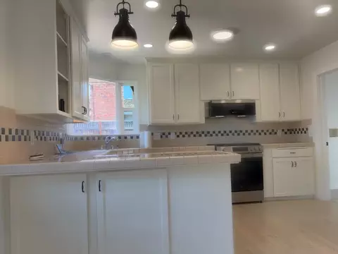Kitchen - 420 Pilgrim Dr, Capitola, CA 95010 photo 7 of 7