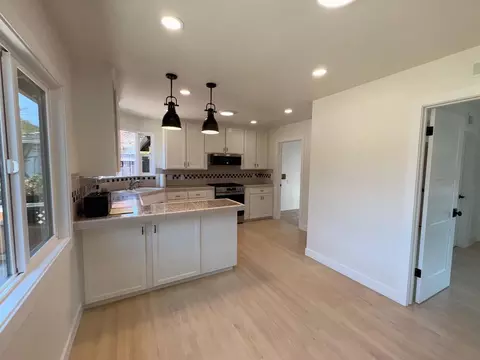 Kitchen - 420 Pilgrim Dr, Capitola, CA 95010 photo 1 of 7
