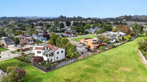 View/Area - 182 Via Trinita, Aptos, CA 95003 photo 4 of 4