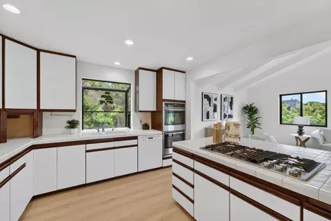 Kitchen - 182 Via Trinita, Aptos, CA 95003 photo 2 of 3