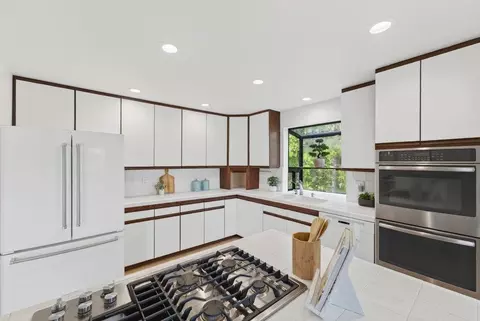 Kitchen - 182 Via Trinita, Aptos, CA 95003 photo 3 of 3