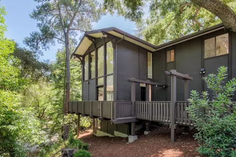 25 Stowe Ln, Menlo Park, CA 94025
