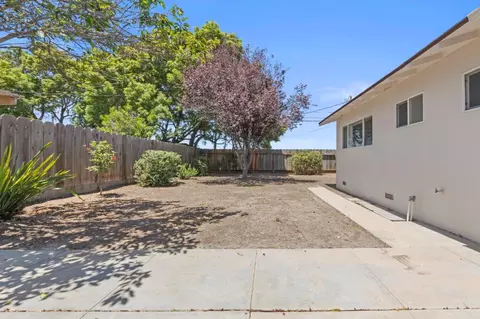Exterior - 806 Columbia Ave, Salinas, CA 93901 photo 2 of 4
