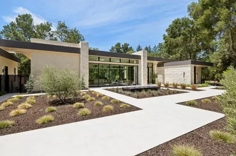 241 Georgia Ln, Portola Valley, CA 94028