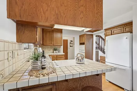 Kitchen - 4301 Grace St 2, Capitola, CA 95010 photo 4 of 5
