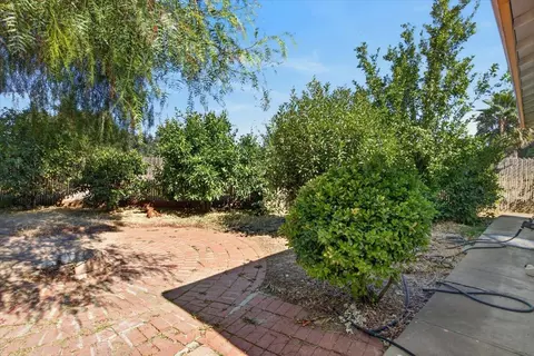 Exterior - 324 Barros St, Patterson, CA 95363 photo 6 of 8