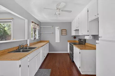 Kitchen - 324 Barros St, Patterson, CA 95363 photo 1 of 2