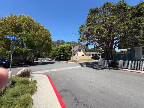 Exterior - 702 Beverly Ave, Capitola, CA 95010 photo 12 of 13