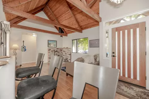 Entry Way - 702 Beverly Ave, Capitola, CA 95010 photo 3 of 7