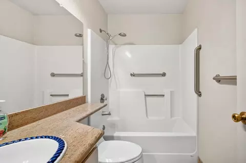 Bath - 1037 Olympic Ln, Seaside, CA 93955 photo 2 of 6