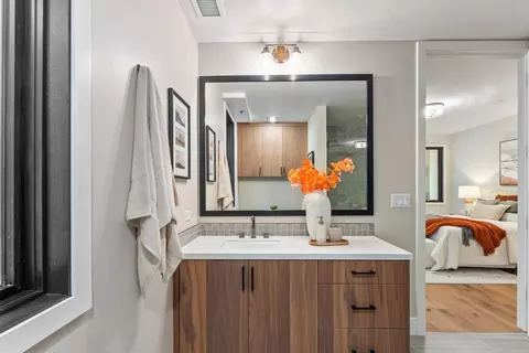 Bath - 221 Hope St, Mountain View, CA 94041 photo 2 of 7