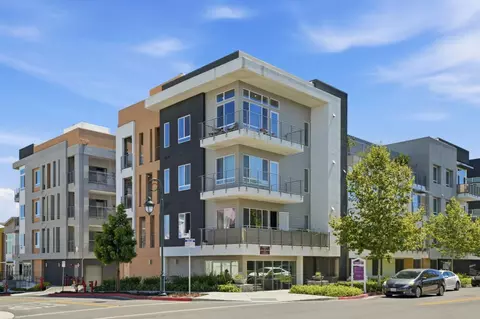 287 Llano De Los Robles Ave 9, San Jose, CA 95136