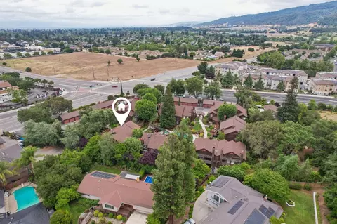 View/Area - 1555 Hecker Pass Rd E201, Gilroy, CA 95020 photo 5 of 5