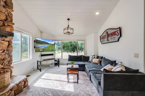 Living - 1501 Hidden Valley Rd, Soquel, CA 95073 photo 3 of 4