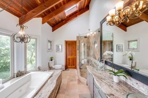 Bath - 1501 Hidden Valley Rd, Soquel, CA 95073 photo 1 of 10