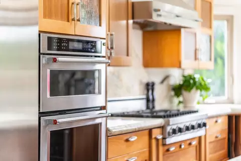 Kitchen - 1501 Hidden Valley Rd, Soquel, CA 95073 photo 4 of 7