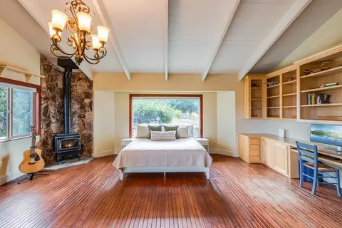 Bedroom - 1501 Hidden Valley Rd, Soquel, CA 95073 photo 8 of 8