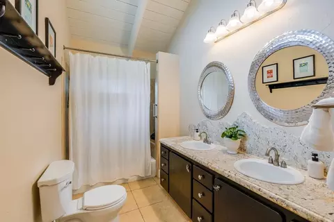 Bath - 1501 Hidden Valley Rd, Soquel, CA 95073 photo 7 of 10