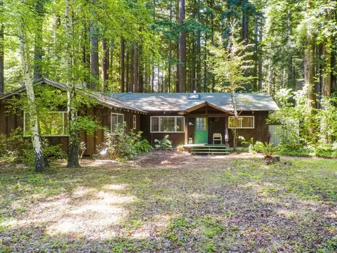 6790 Bonny Doon Rd, Santa Cruz, CA 95060
