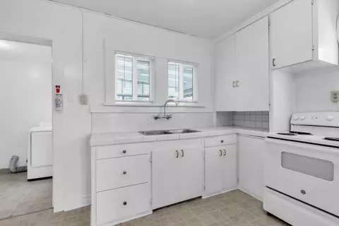 Kitchen - 612 Central Ave, Salinas, CA 93901 photo 1 of 3