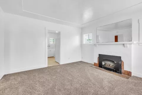 Living - 612 Central Ave, Salinas, CA 93901 photo 1 of 4