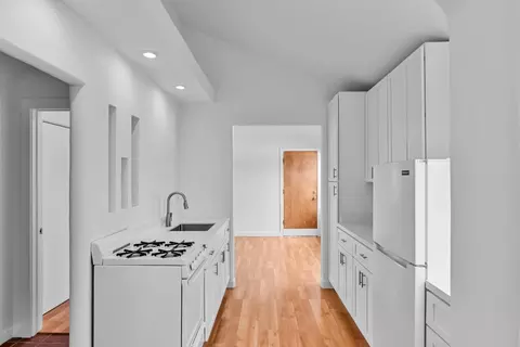Kitchen - 105 Stephen Rd, Aptos, CA 95003 photo 2 of 5