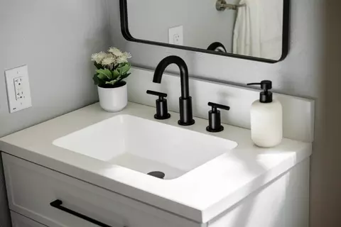 Bath - 6388 Forehand Ct, Aptos, CA 95003 photo 6 of 8