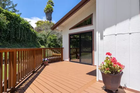 Exterior - 144 Bowen Ave, Aptos, CA 95003 photo 6 of 8