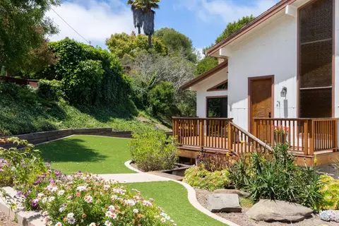 Exterior - 144 Bowen Ave, Aptos, CA 95003 photo 2 of 8