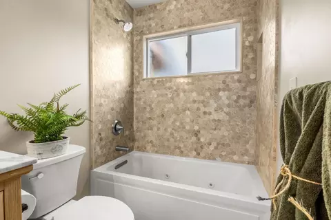 Bath - 144 Bowen Ave, Aptos, CA 95003 photo 2 of 4