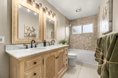 Bath - 144 Bowen Ave, Aptos, CA 95003 photo 1 of 4
