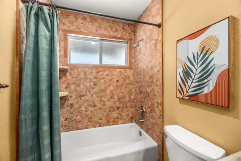 Bath - 144 Bowen Ave, Aptos, CA 95003 photo 4 of 4