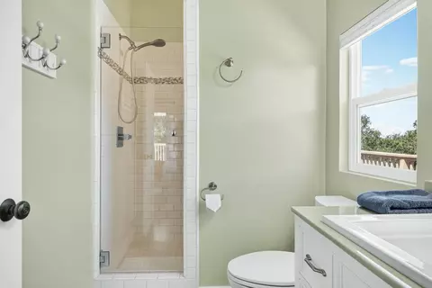 Bath - 11675 Mccarthy Rd, Carmel Valley, CA 93924 photo 1 of 3