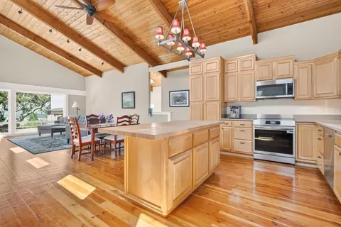 Kitchen - 11675 Mccarthy Rd, Carmel Valley, CA 93924 photo 3 of 3