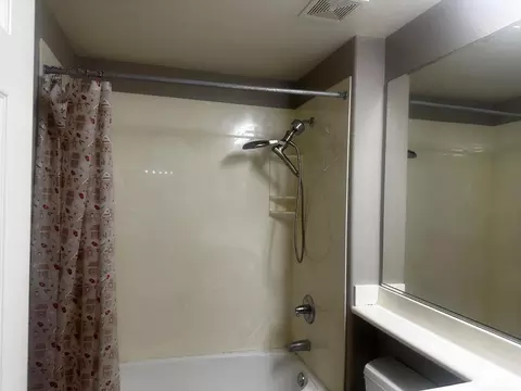 Bath - 760 Mente Linda Loop, Milpitas, CA 95035 photo 3 of 3