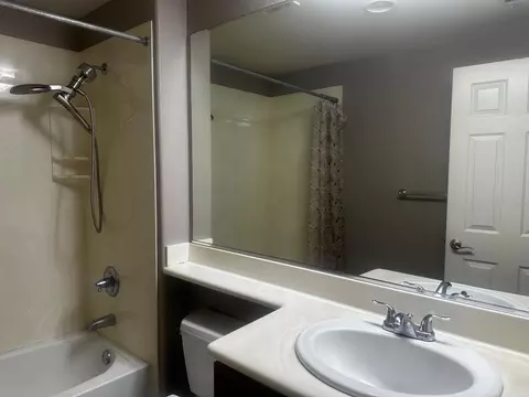 Bath - 760 Mente Linda Loop, Milpitas, CA 95035 photo 2 of 3