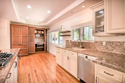 Kitchen - Ranchitos Del Sol, Aptos, CA 95003 photo 1 of 5