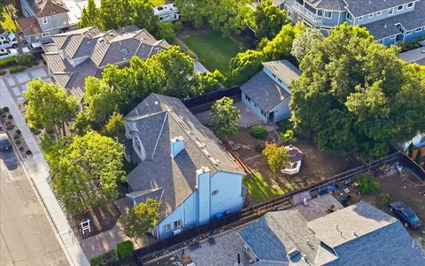 View/Area - 21075 Greenleaf Dr, Cupertino, CA 95014 photo 5 of 9