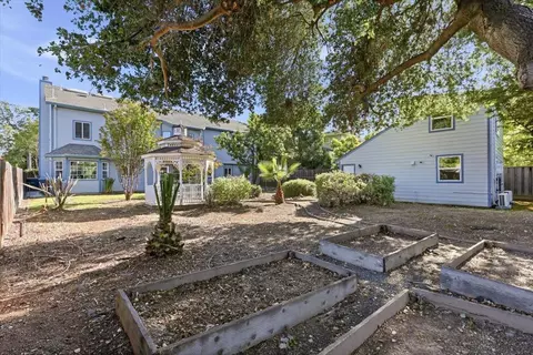 Exterior - 21075 Greenleaf Dr, Cupertino, CA 95014 photo 13 of 17
