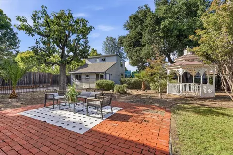 Exterior - 21075 Greenleaf Dr, Cupertino, CA 95014 photo 7 of 17