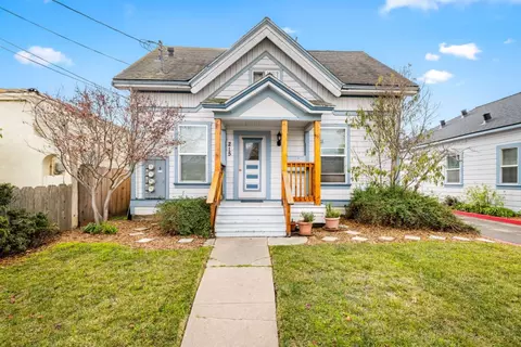 215 217 Lang St, Salinas, CA 93901 photo 4