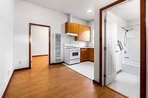 Living - 219 Lang St, Salinas, CA 93901 photo 2 of 4