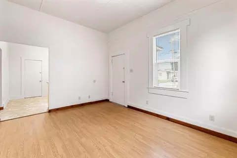 Living - 219 Lang St, Salinas, CA 93901 photo 1 of 4