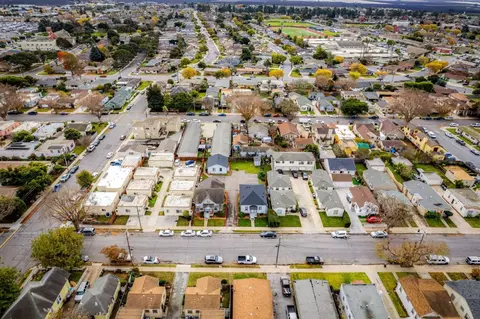 View/Area - 219 Lang St, Salinas, CA 93901 photo 4 of 9