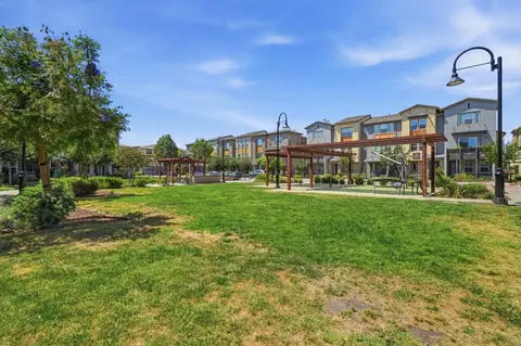 Exterior - 491 Snap Dragon St, Milpitas, CA 95035 photo 4 of 4