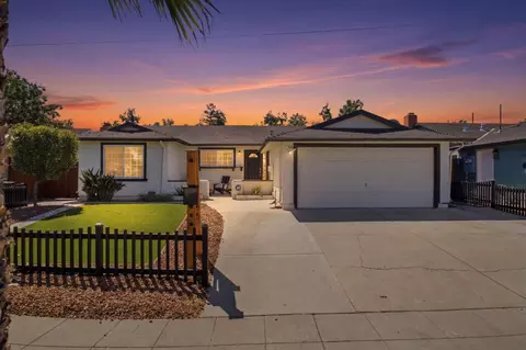 1052 Summerfield Dr, San Jose, CA 95121